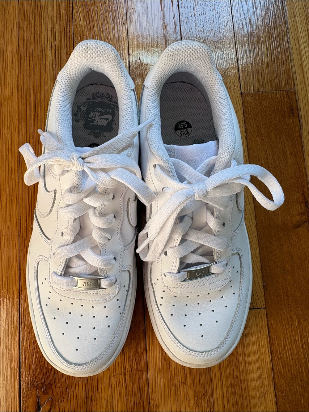 Nike White Low-Top Leather Sneakers Air Force 1